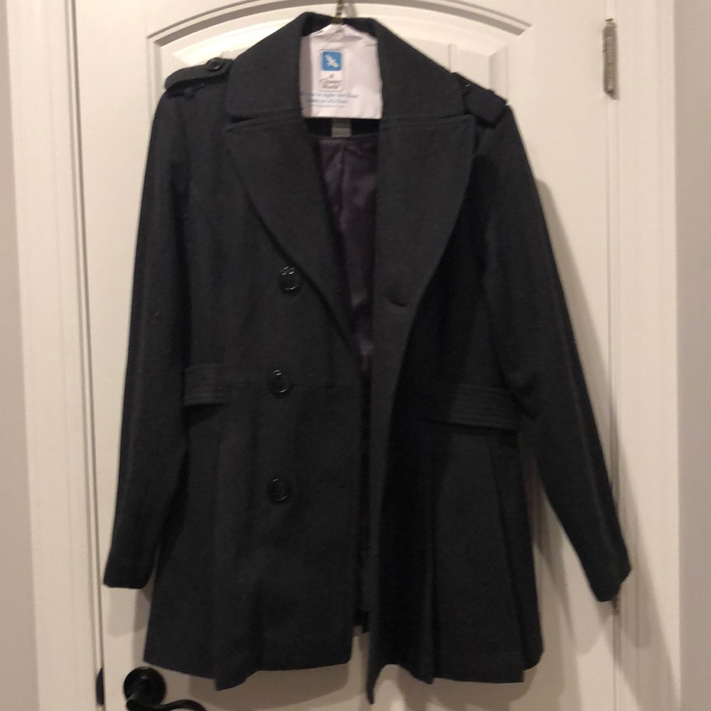 Wool coat - Picture 1 of 7